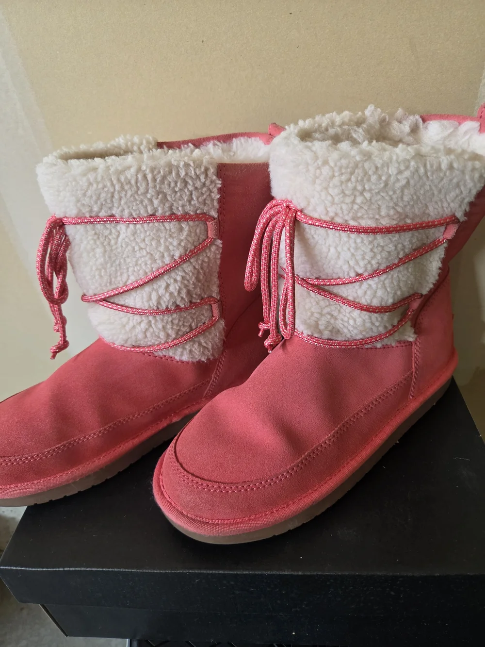 Koolaburra By UGGs Pink Faux-Shearling Lace-Up Kids Boots